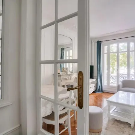 Appartamento Charming Haussmannian 3-bedroom - 16 Parigi