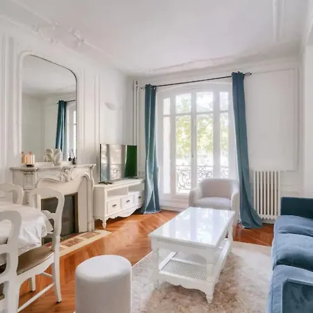 Charming Haussmannian 3-bedroom - 16 *